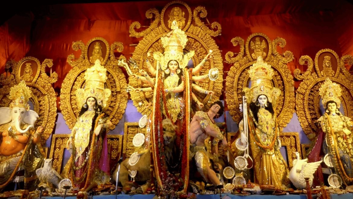 10 Must Visit Durga Pandals in Delhi
